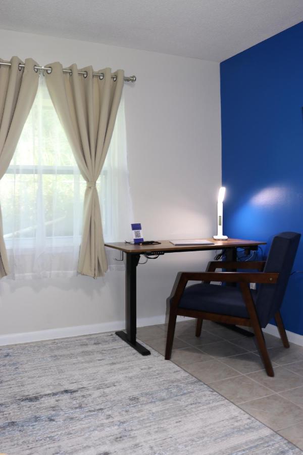 Hidden Sapphire-Apartment With Kitchen And Laundry Lakeland Exteriör bild